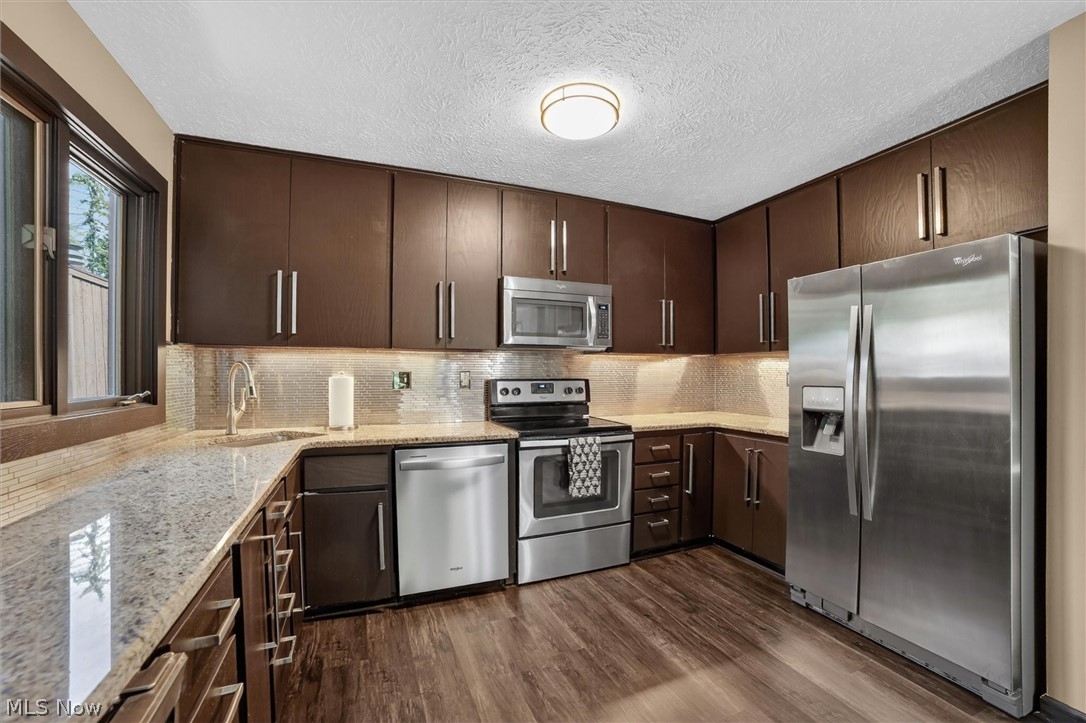17813 Suncliff Place Strongsville OH 44136