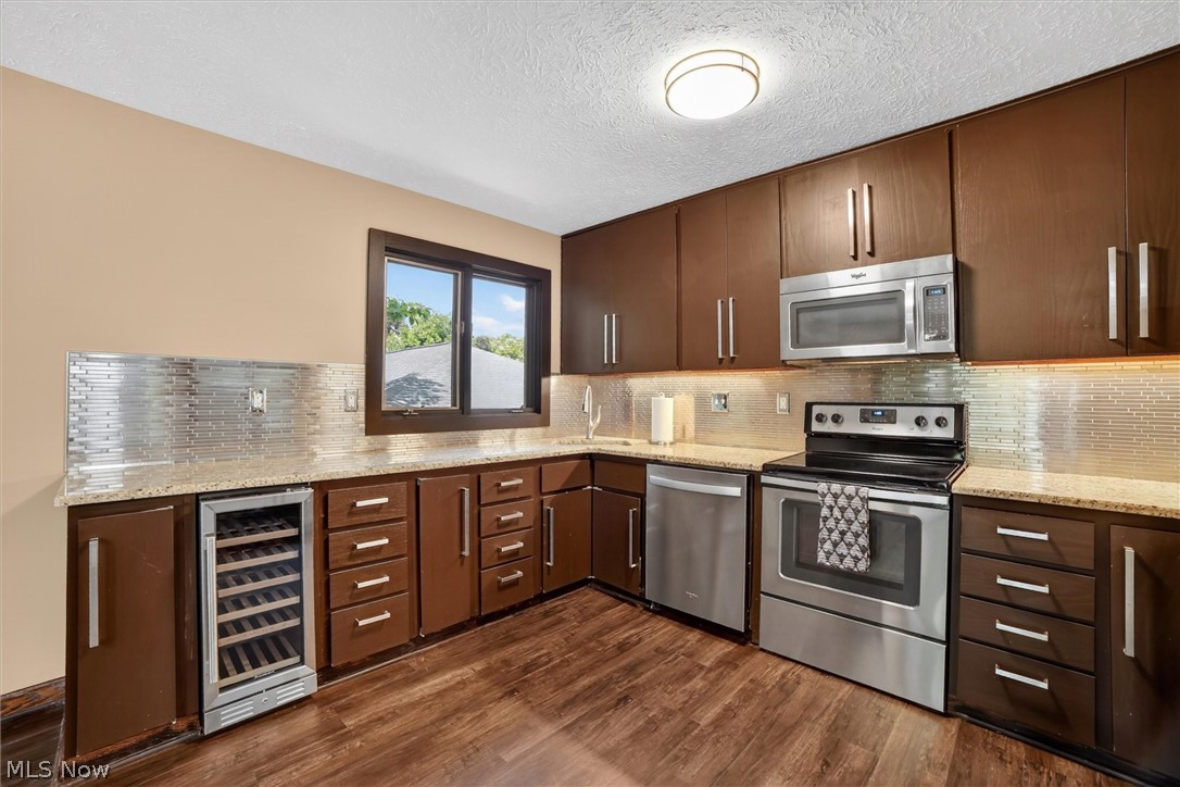 17813 Suncliff Place Strongsville OH 44136
