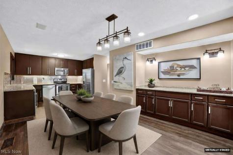 17813 Suncliff Place Strongsville OH 44136