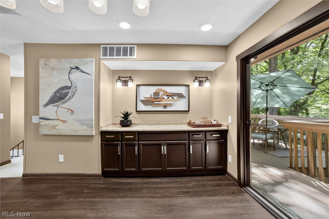 17813 Suncliff Place Strongsville OH 44136