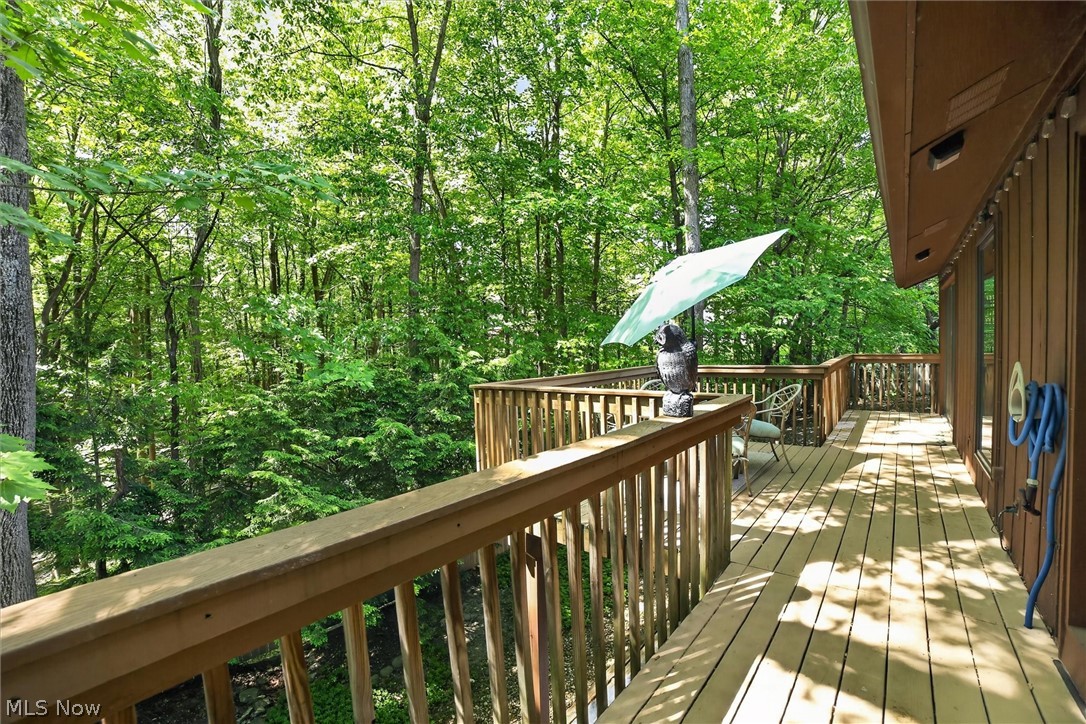 17813 Suncliff Place Strongsville OH 44136
