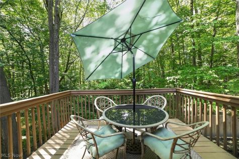 17813 Suncliff Place Strongsville OH 44136