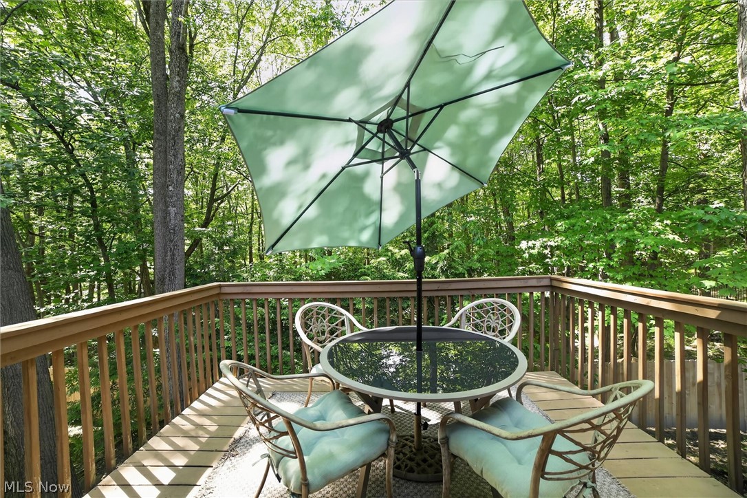 17813 Suncliff Place Strongsville OH 44136