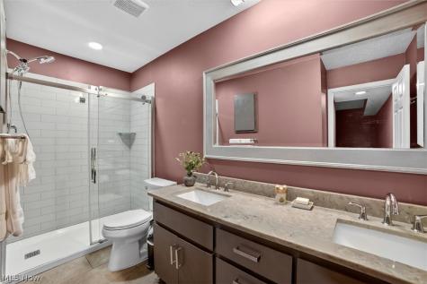 17813 Suncliff Place Strongsville OH 44136
