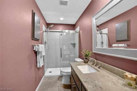 17813 Suncliff Place Strongsville OH 44136