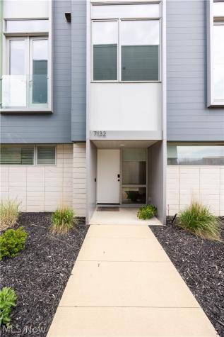 7132 Simpson Court Cleveland OH 44103