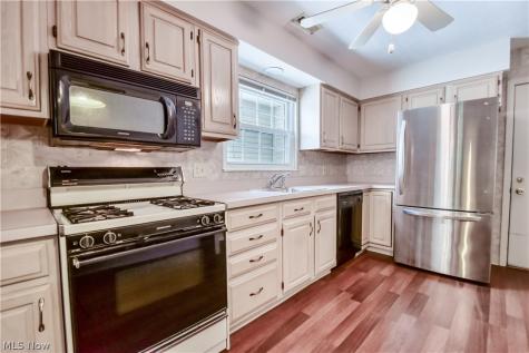 7080 Cross Creek Drive Mentor OH 44060