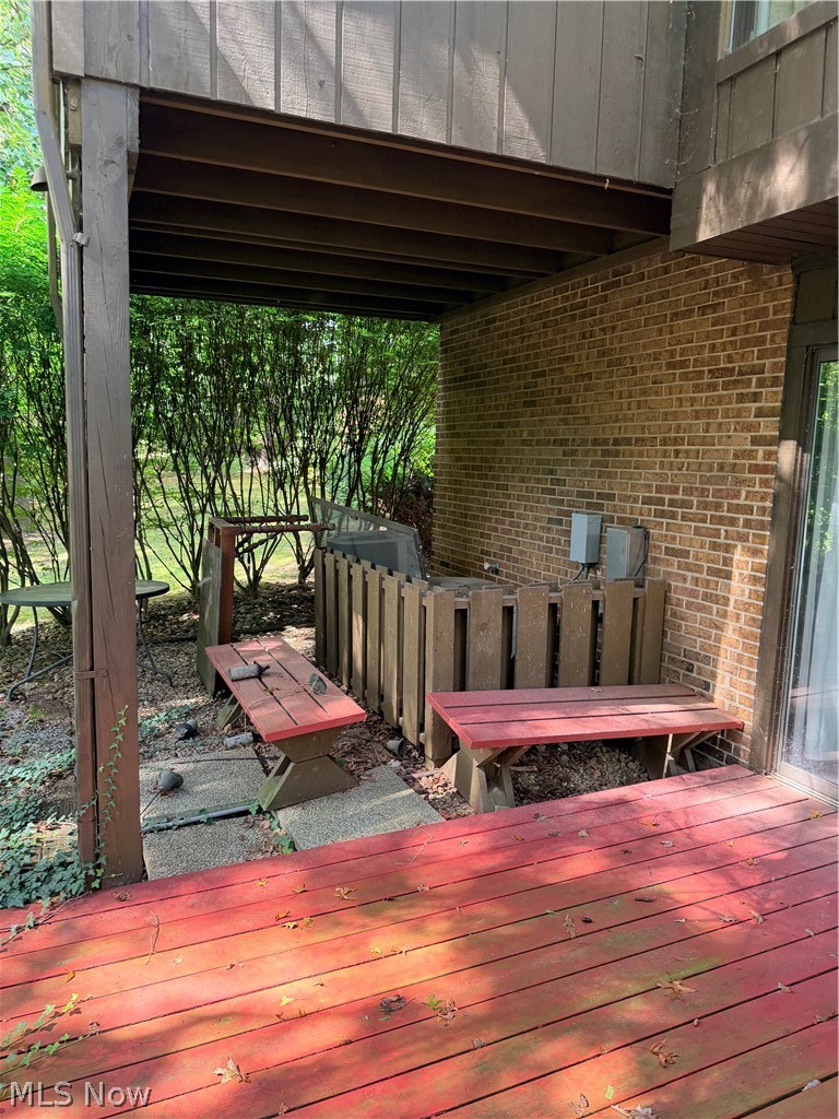 285 North Road NE Warren OH 44483