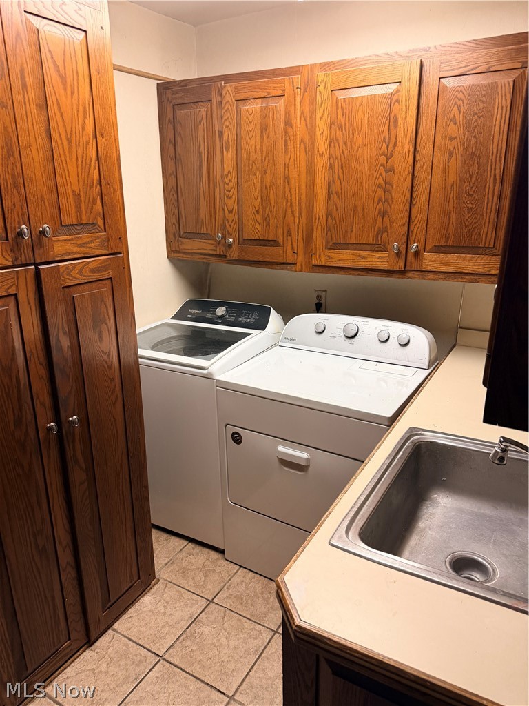 285 North Road NE Warren OH 44483