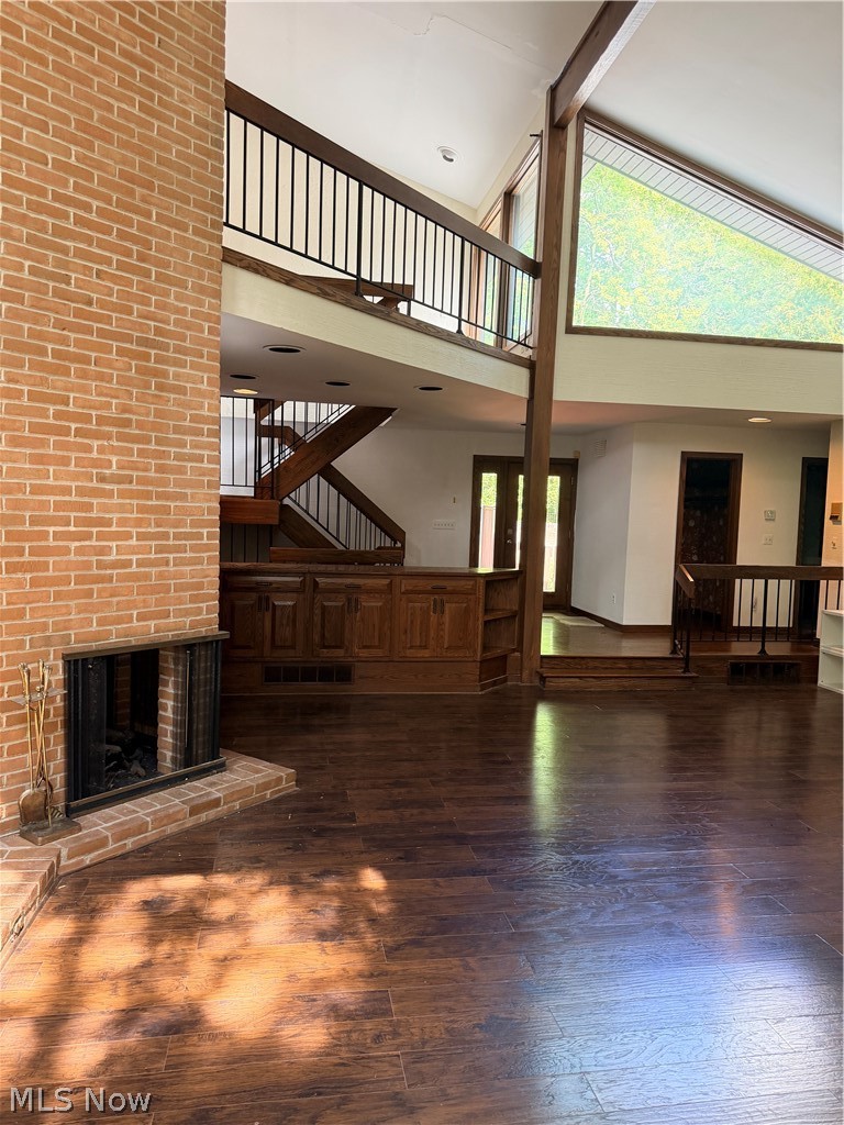 285 North Road NE Warren OH 44483