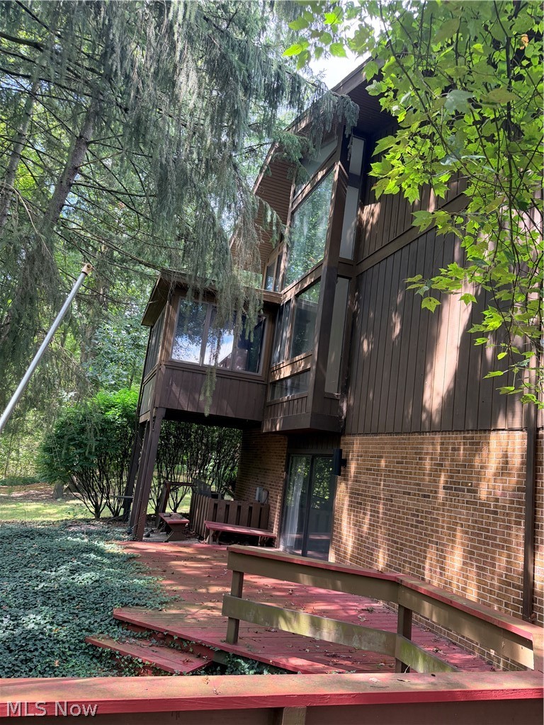 285 North Road NE Warren OH 44483