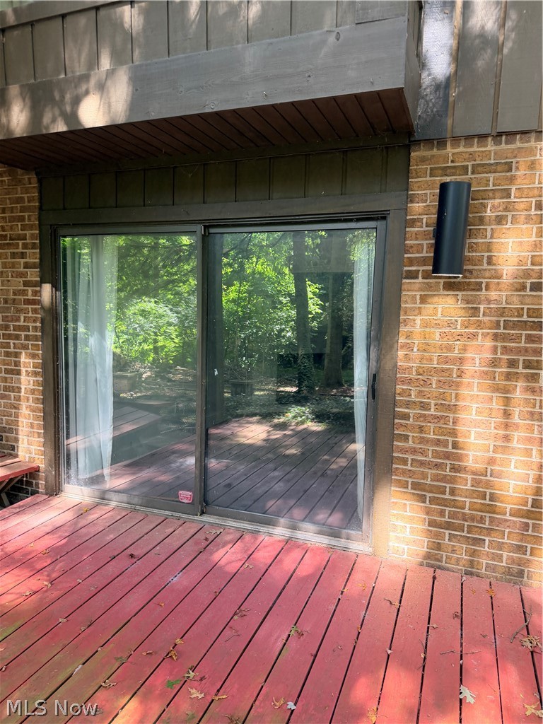 285 North Road NE Warren OH 44483