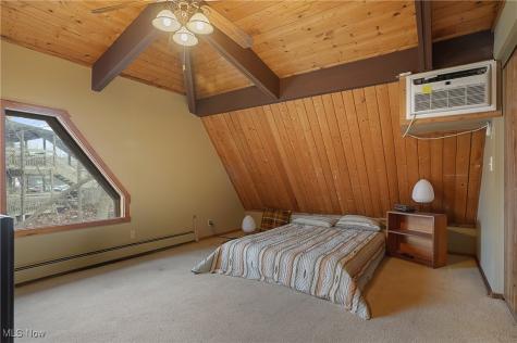 1722 Treetop Trail Akron OH 44313