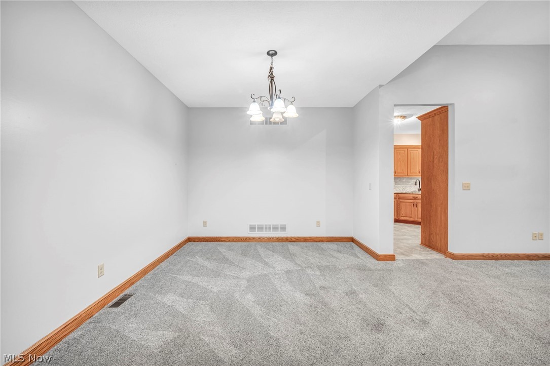 2636 Tributary Lane Akron OH 44312