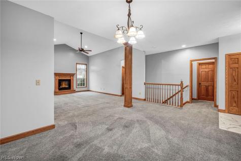 2636 Tributary Lane Akron OH 44312