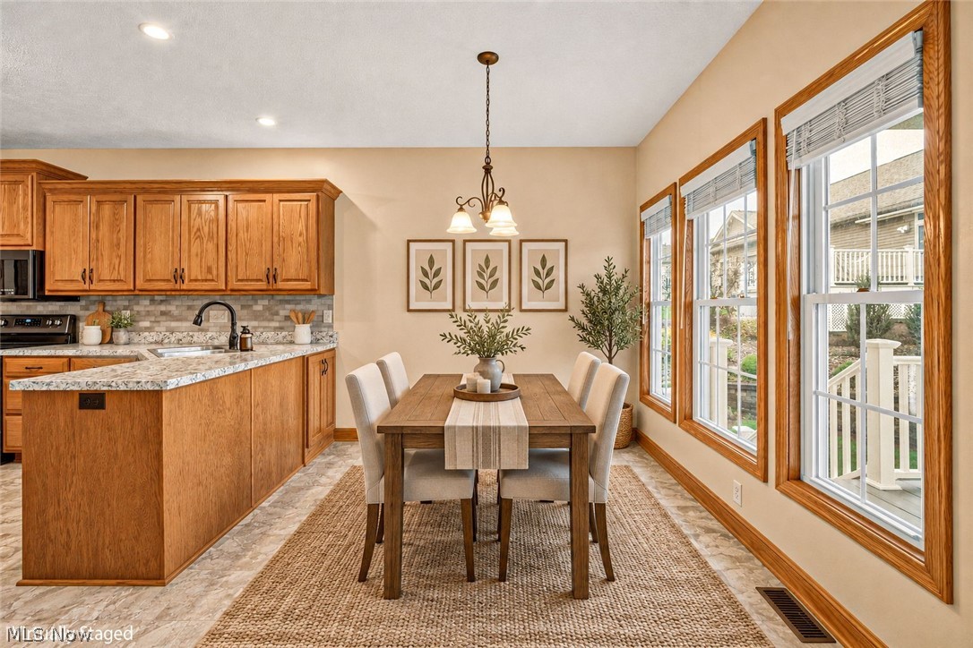 2636 Tributary Lane Akron OH 44312