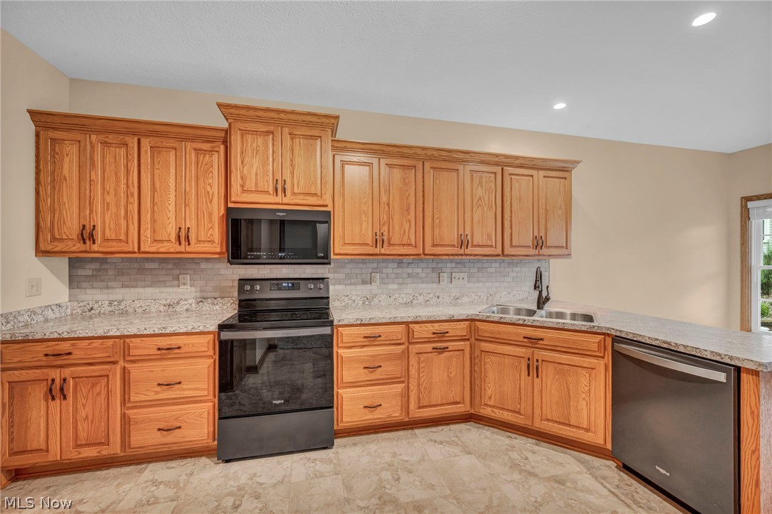 2636 Tributary Lane Akron OH 44312