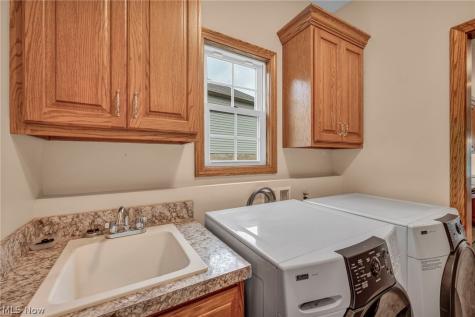 2636 Tributary Lane Akron OH 44312