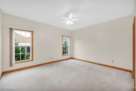 2636 Tributary Lane Akron OH 44312