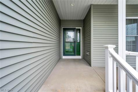 2636 Tributary Lane Akron OH 44312