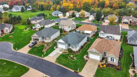 2636 Tributary Lane Akron OH 44312