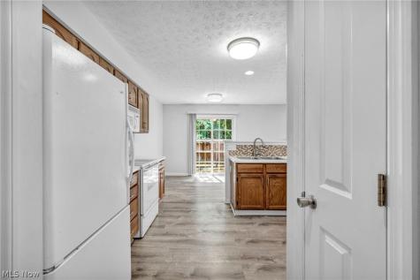 23233 Grist Mill Court Olmsted Falls OH 44138