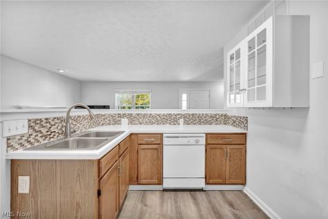 23233 Grist Mill Court Olmsted Falls OH 44138