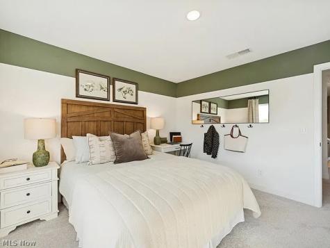 5092 Shepherds Glen Willoughby OH 44094