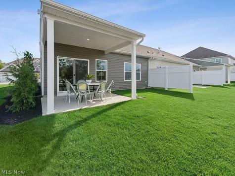 5092 Shepherds Glen Willoughby OH 44094