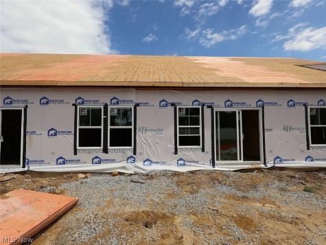 5092 Shepherds Glen Willoughby OH 44094