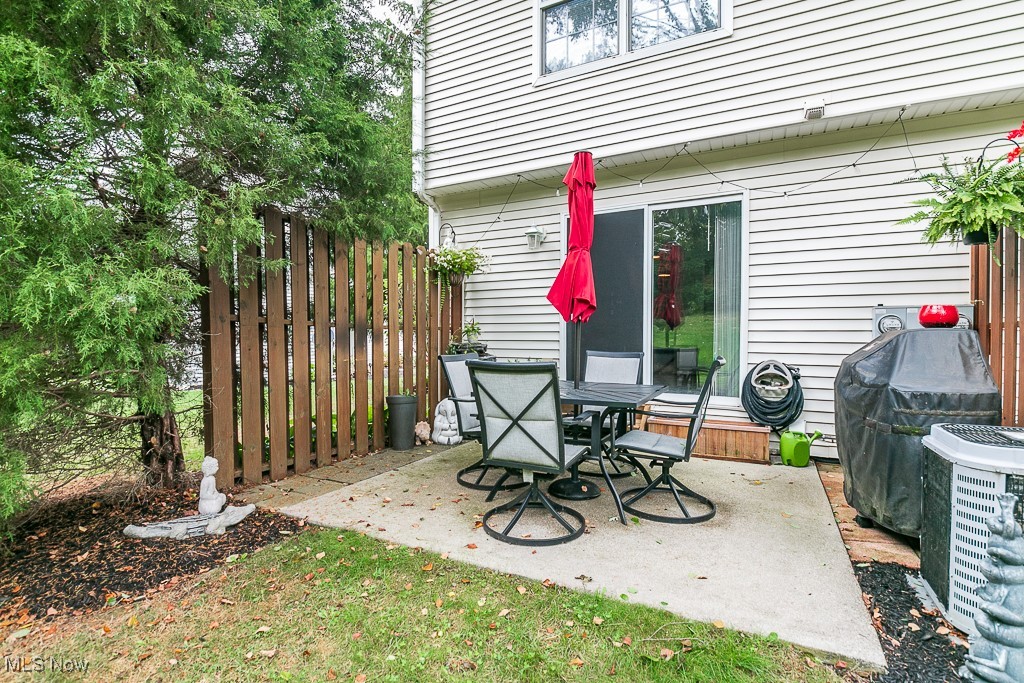 1254 Meadow Run Akron OH 44321
