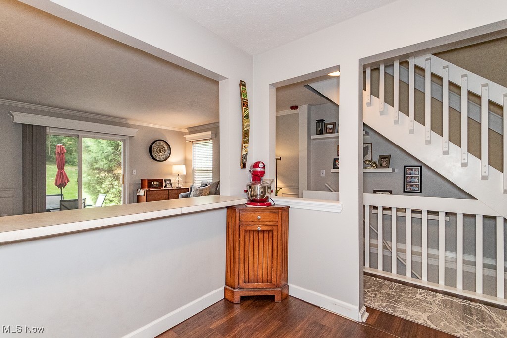 1254 Meadow Run Akron OH 44321
