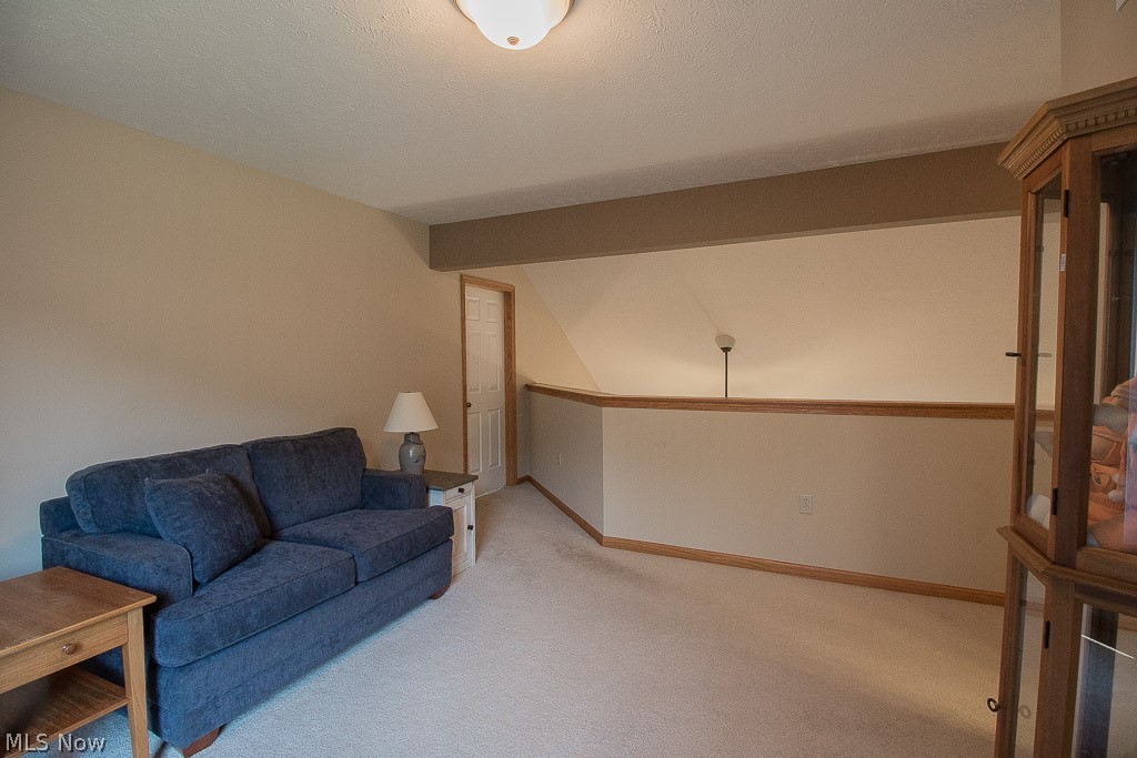 38604 Granite Drive Willoughby OH 44094