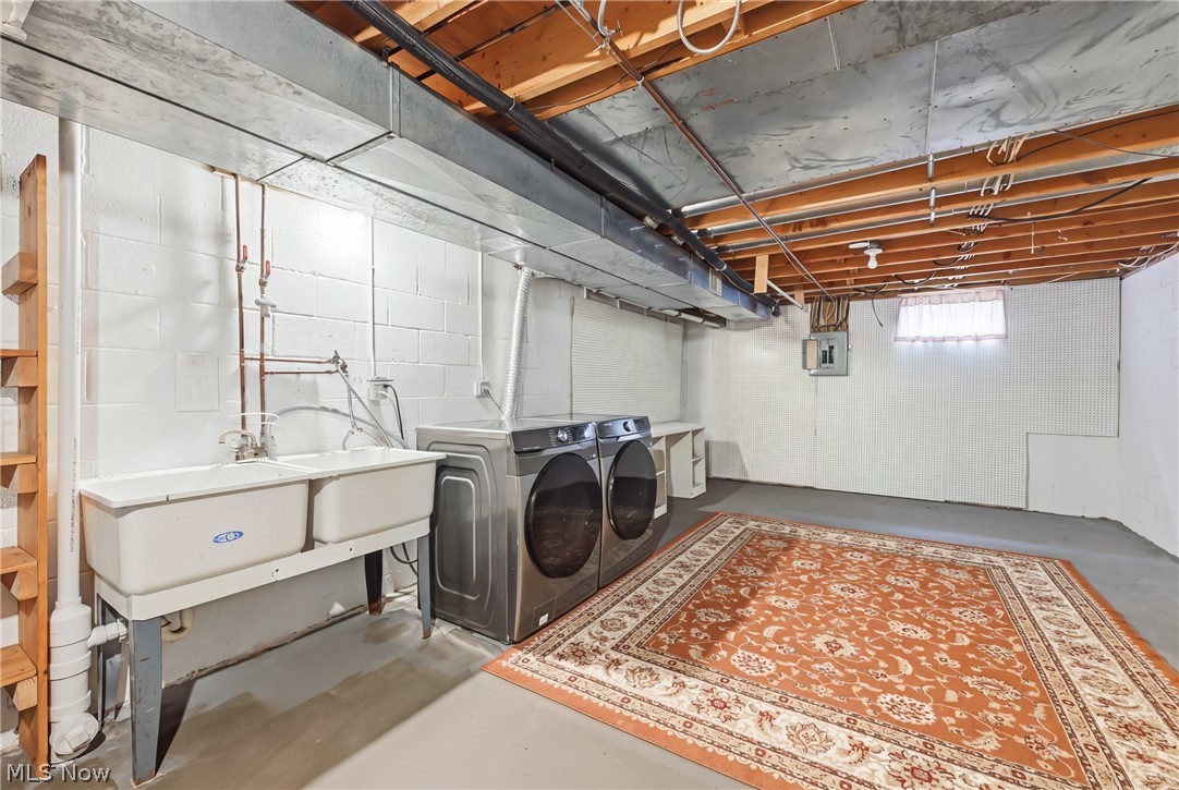 125 Diamond Way Cortland OH 44410