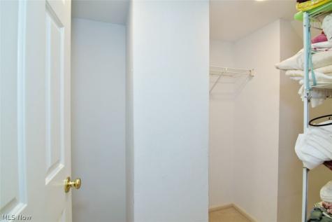 5925 Halle Farm Drive Willoughby OH 44094