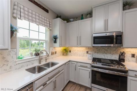4033 N Steels Circle Cuyahoga Falls OH 44223