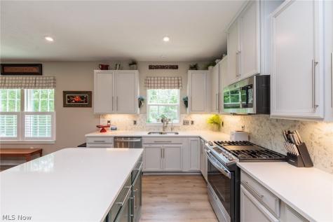 4033 N Steels Circle Cuyahoga Falls OH 44223