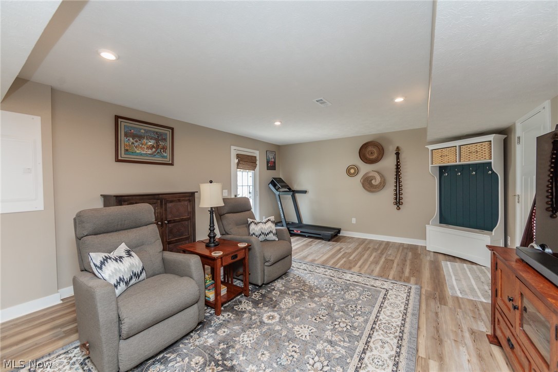 4033 N Steels Circle Cuyahoga Falls OH 44223