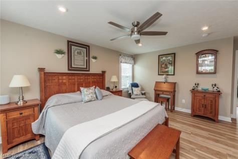 4033 N Steels Circle Cuyahoga Falls OH 44223