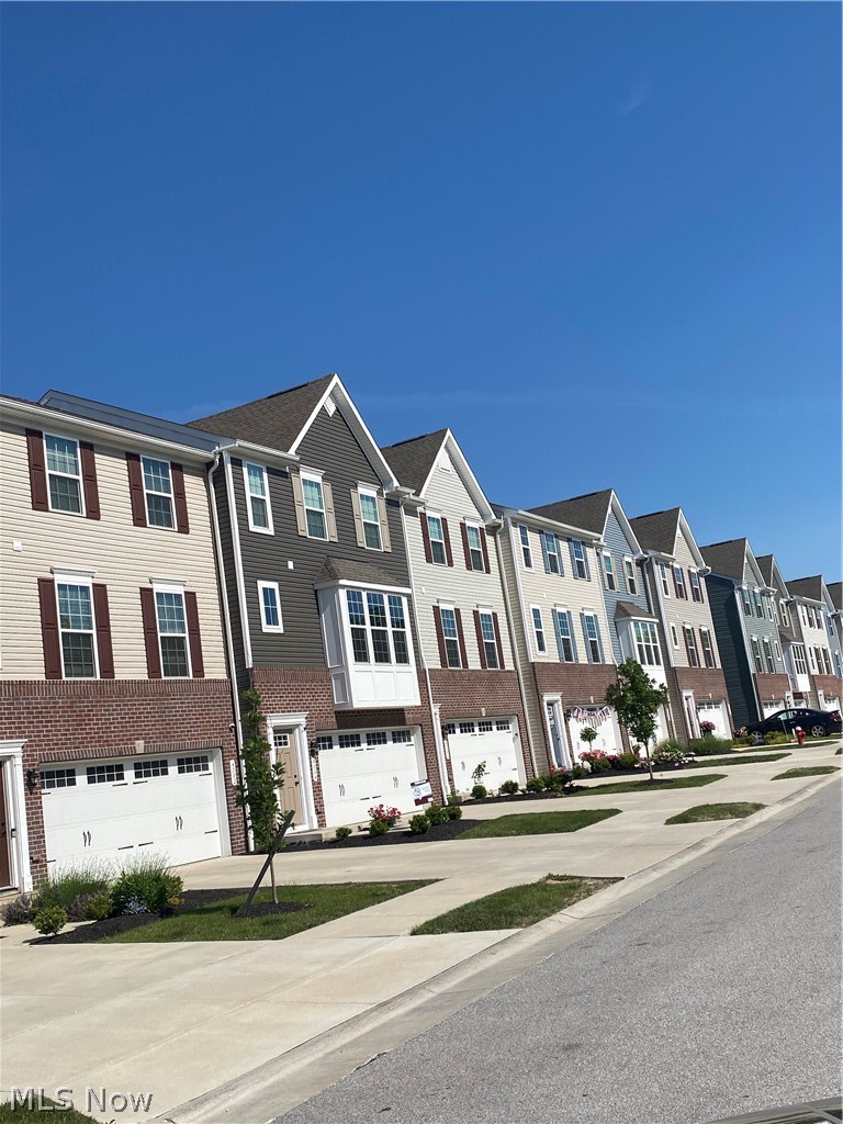 4033 N Steels Circle Cuyahoga Falls OH 44223