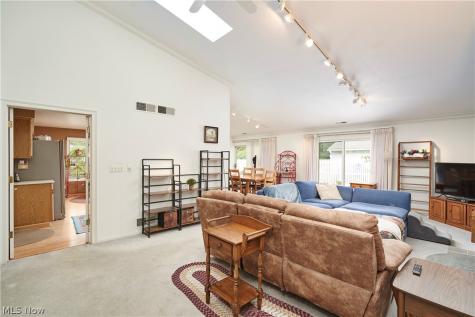 2069 Saxony Drive Akron OH 44313