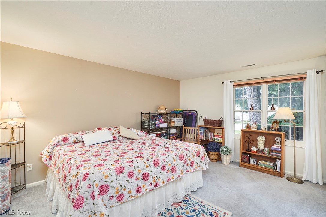 2069 Saxony Drive Akron OH 44313