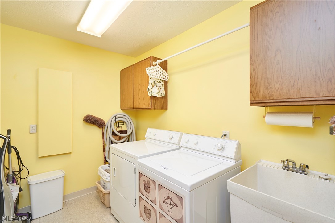 2069 Saxony Drive Akron OH 44313