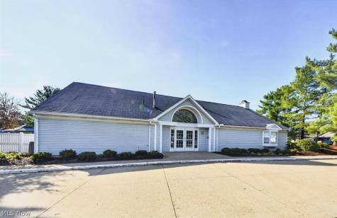2069 Saxony Drive Akron OH 44313