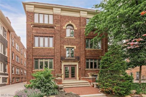 2725 Hampshire Road Cleveland Heights OH 44106