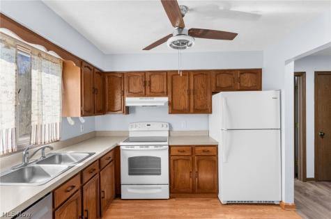 912 Pearson Circle Youngstown OH 44512