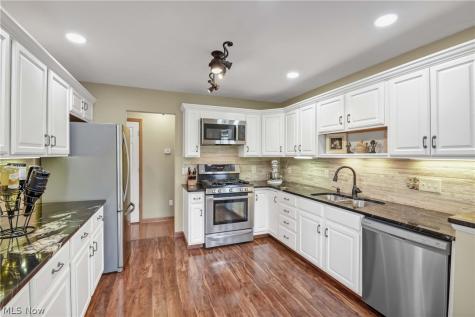 30941 Pepper Mill Court North Olmsted OH 44070