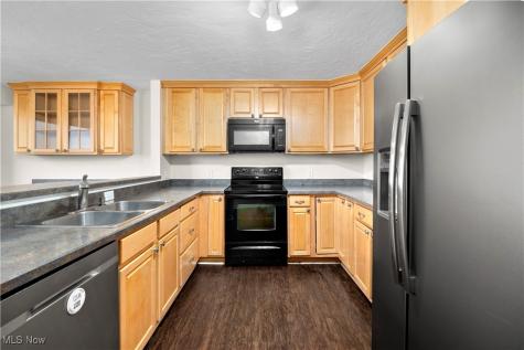 12550 Lake Avenue Lakewood OH 44107
