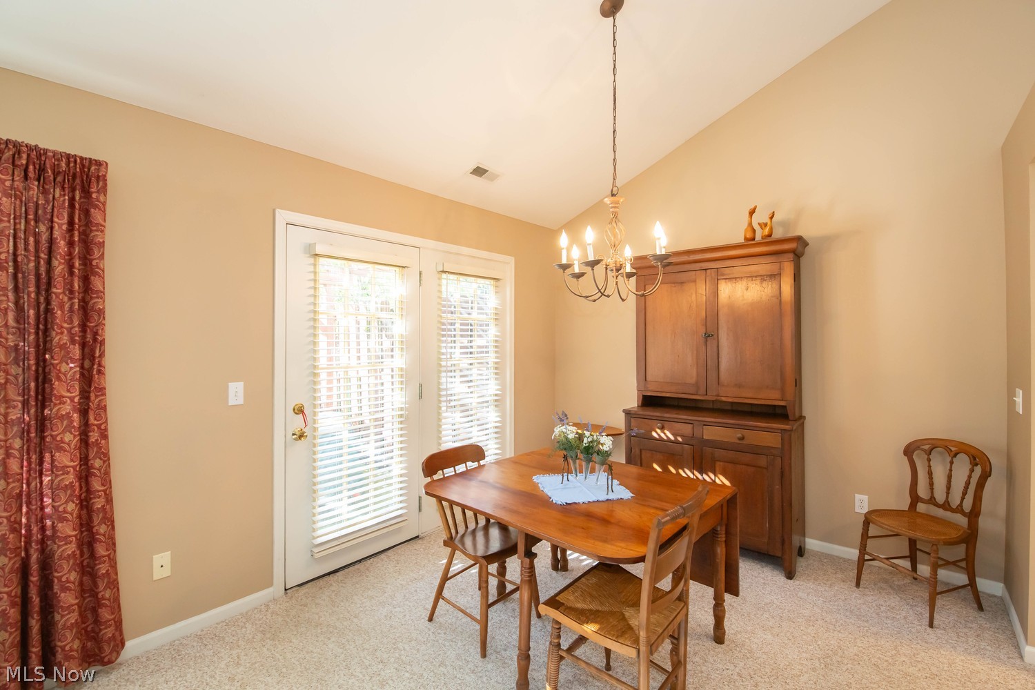 595 Daleview Drive Aurora OH 44202