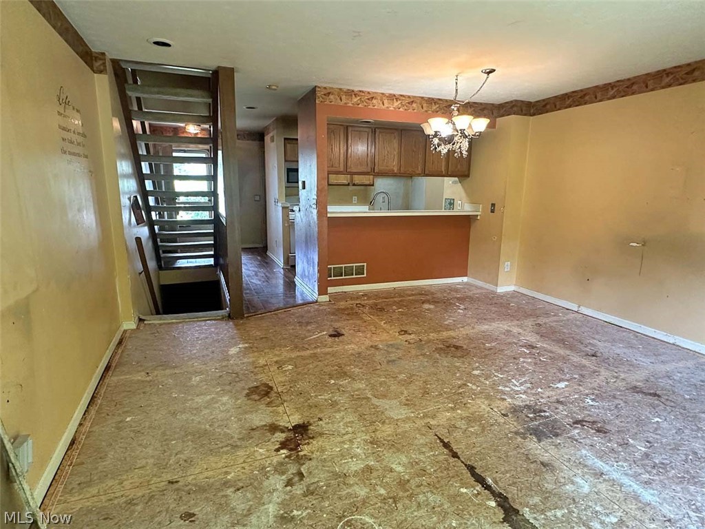 2450 Wrens Drive S Stow OH 44224